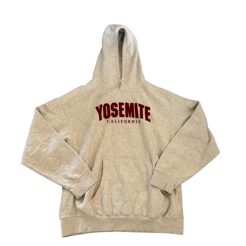 Yosemite California Hoodie
Light Heather Gray with Maroon Sz XL